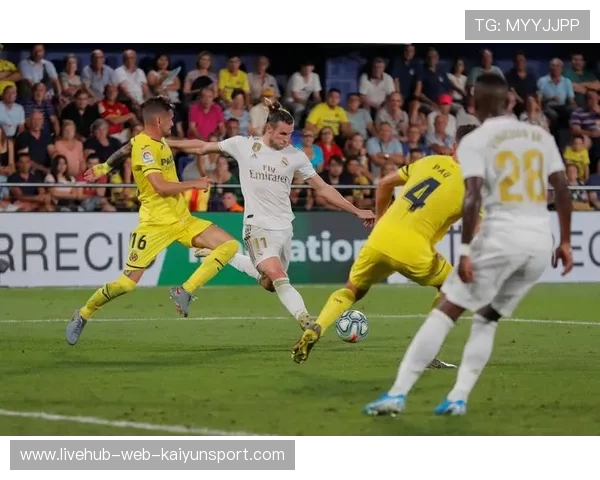 西甲焦点：比利亚雷亚尔迎战皇马，争夺欧冠资格，比利亚雷亚尔踢欧冠